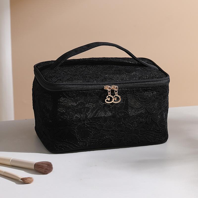 Large Capacity Travel Makeup Bag Fashion Portable Multifunctional Cosmetic Bag Lace Women Toiletry Storage Organizer Bag