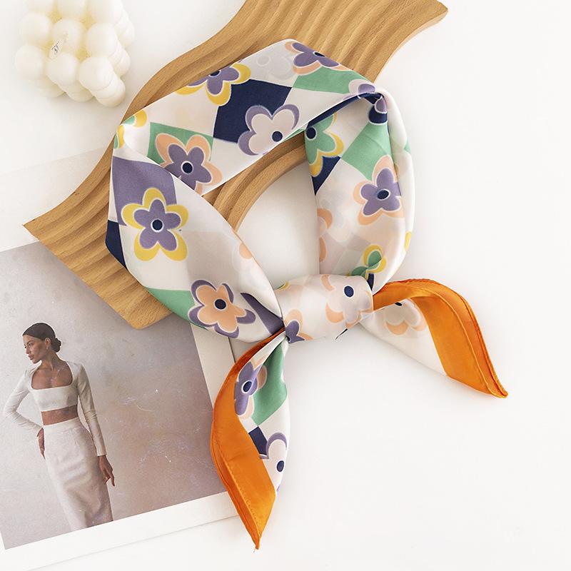 Geometric Flower Small Square Scarf For Women, Fresh And Sweet Professional Attire, Fashionable Color Matching Simulated Silk Scarf, Headscarf
