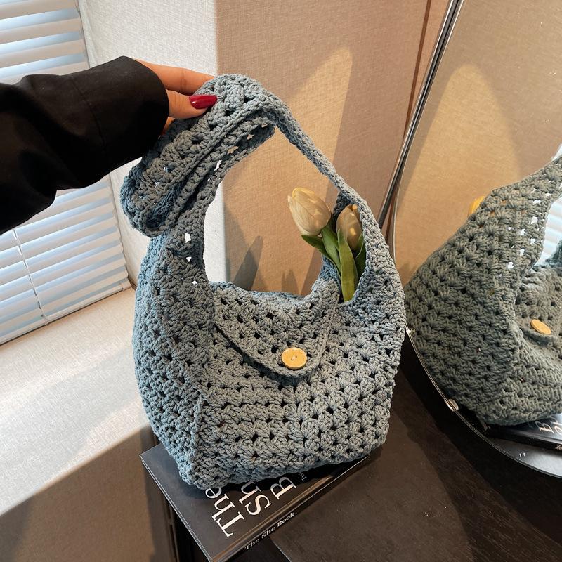 Lazy Wind Knitted Hollow Woven Bag Niche Design Seaside Vacation Leisure Dumplings Shoulder Bag Messenger Bag