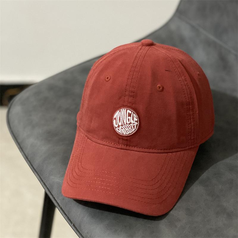 The New Big Head Version Has Great Texture, Leather Standard Versatile Baseball Hat, Female Student Duck Tongue Class Hat, and Male Free Shipping.