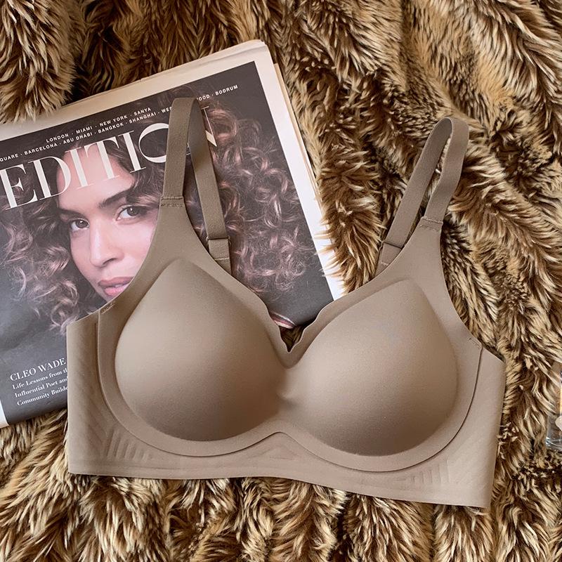 Sutien Push-Up Fără Cusături Nude Lift pentru Femei - Moale, Fără Sârmă, Cupă cu Palmă, Mărire Sân Mic, Suport Lateral