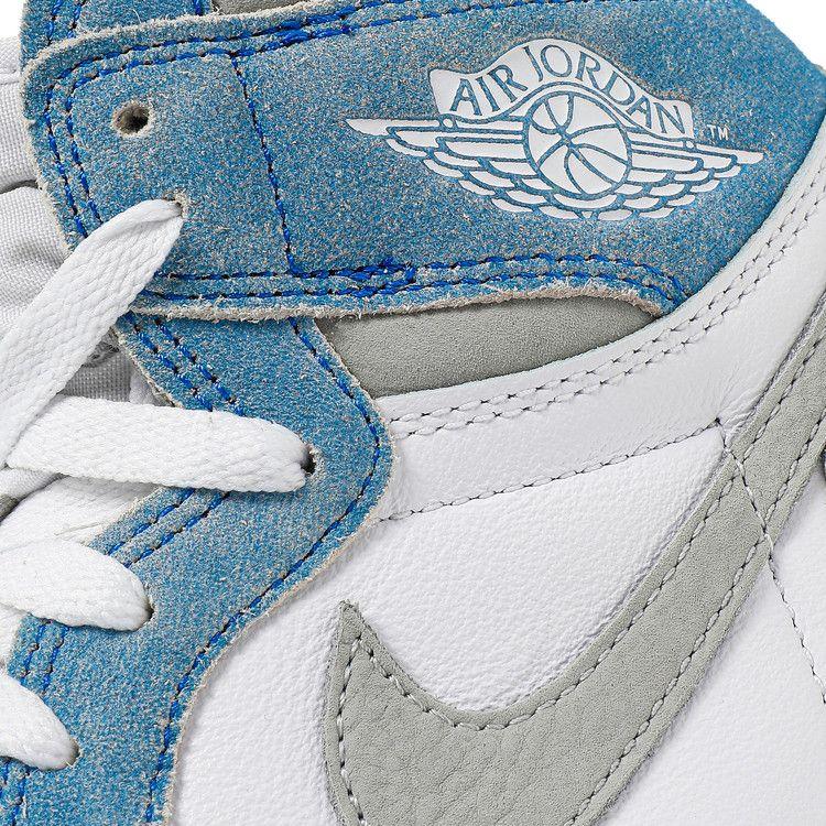 Men's Sneakers Nike Jordan 1 Retro High OG Hyper Royal Hyper Royal/Light Smoke Grey-White