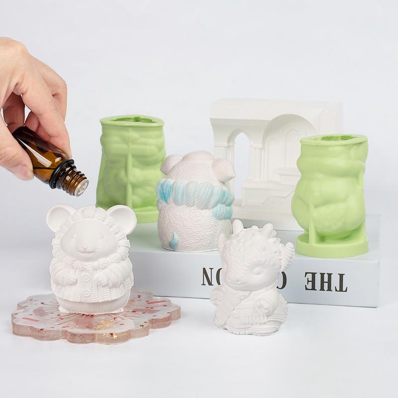 3D Twelve Animals Aromatherapy Candle Molds Lovely Animal Gypsum Wax Epoxy Resin Silicone Mold DIY Chocolate Cake Baking Tools