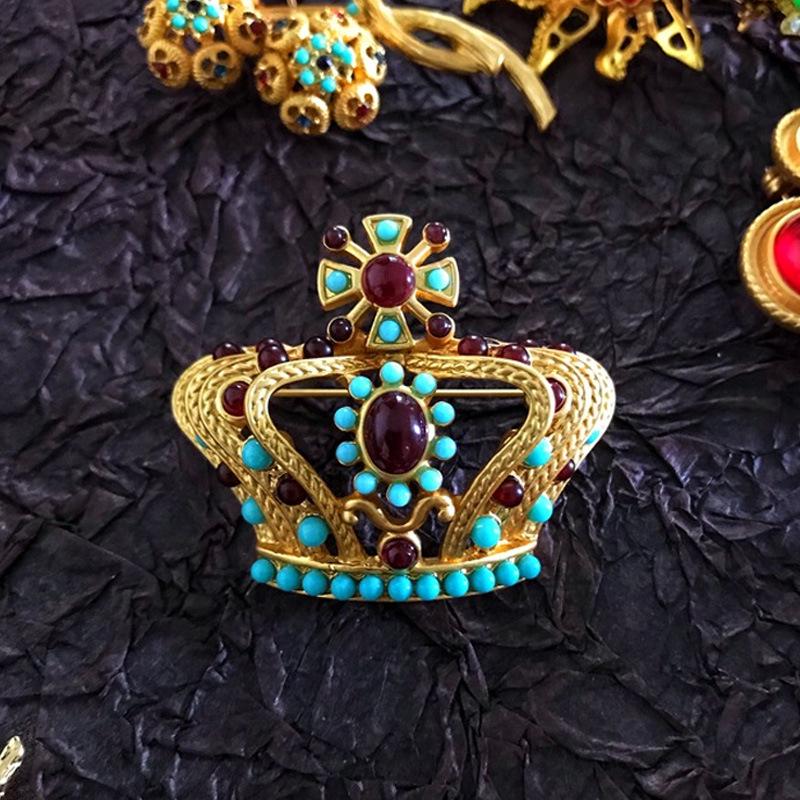 Vintage Antique-Style Gemstone Brooch for Men and Women - Party Dress Accessory