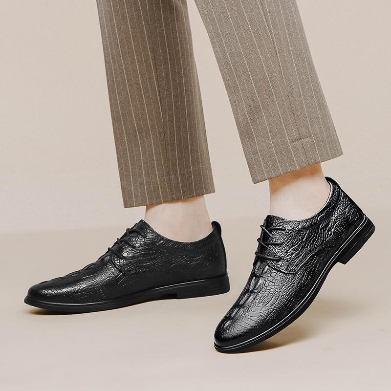 Three-dimensional embossed crocodile pattern business casual men's leather shoes fashion style round head lace-up leather men's shoes