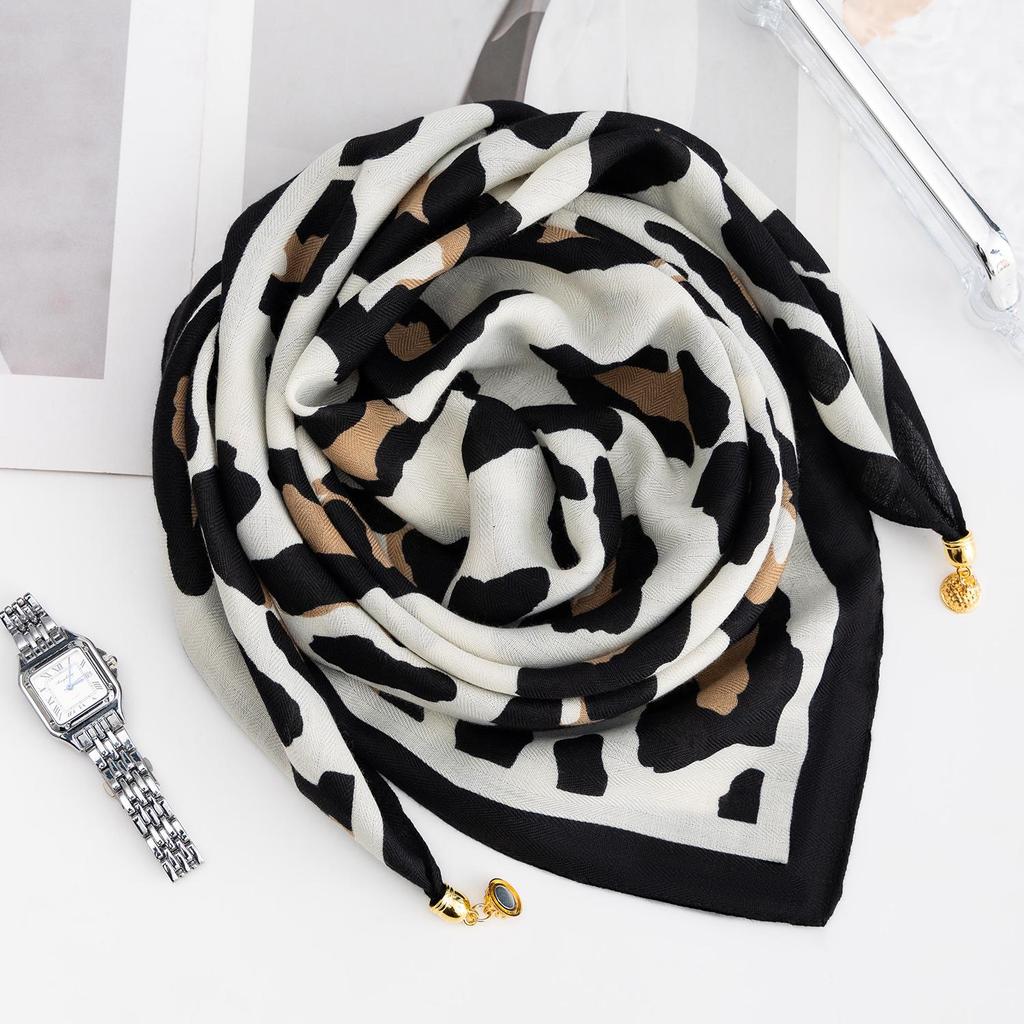 Women's Magnetic Buckle Cotton Scarf - Stylish, Lightweight, Comfortable Neck Protection