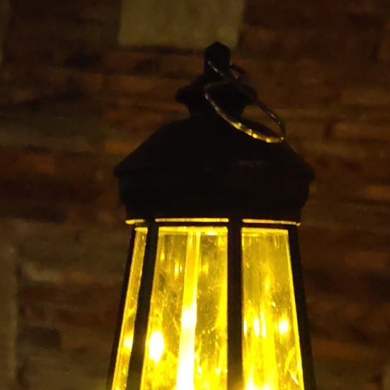 Hanging Solar Lantern, Retro Lantern Garden Solar Lamp, Waterproof Outdoor Solar Light for Backyard Porch Terrace Decor