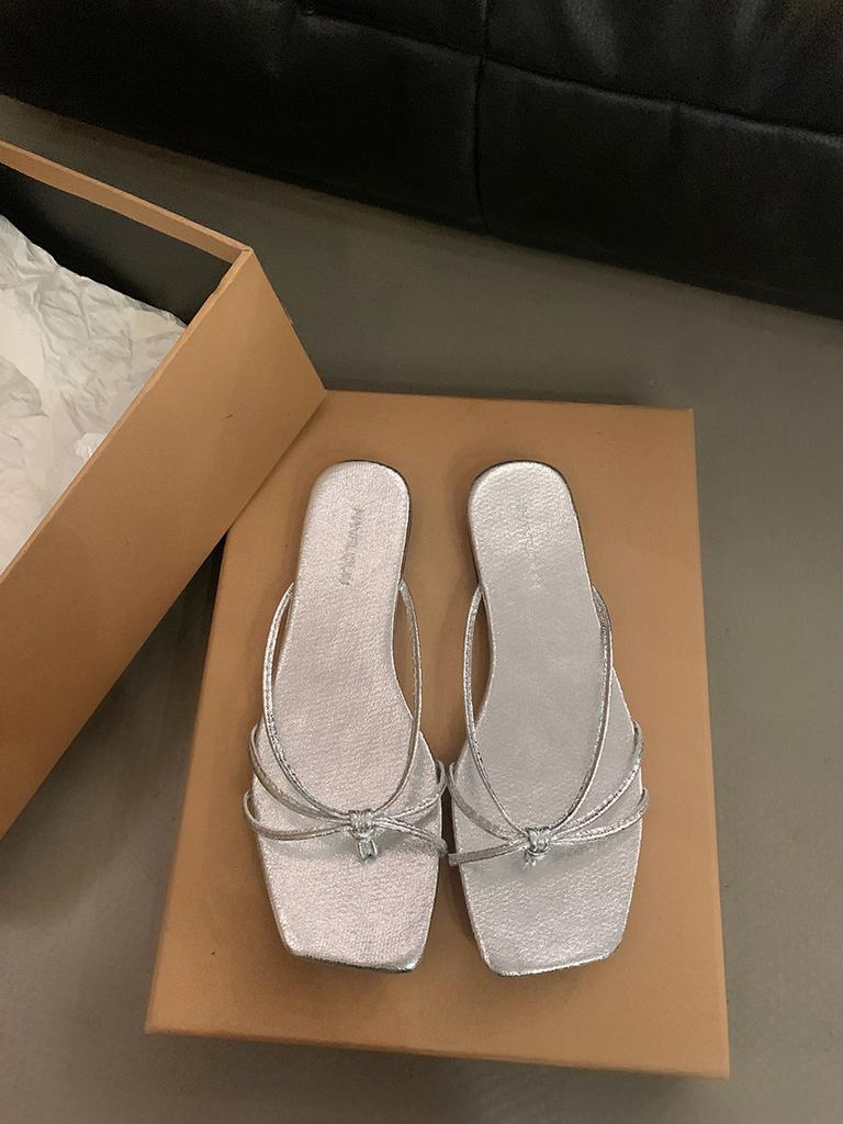Fairy temperament French one-word slippers women's shoes wear 2025 new summer flat silver sandals