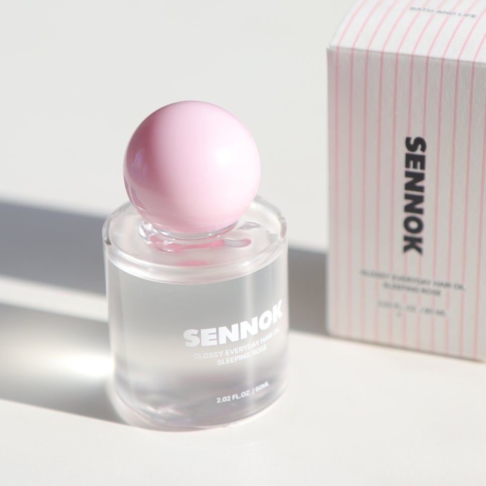 

SENNOK Glossy Hair Essence Everyday Hair Oil | Lightweight Nourishing & Scented Hair Serum | 60ml / 2.02 fl.oz. (3 Scents Available) Sleeping Rose