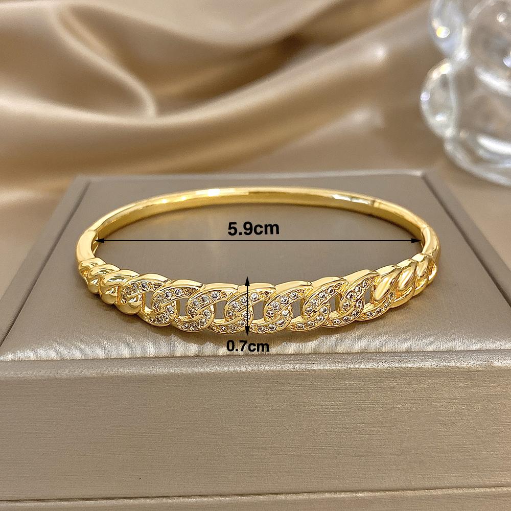 Luxury Sparkling Zircon Gold Plated Bracelet for Women Minimalist Hollow Geometry Round Bangle Bracelet Party Jewelry Gift