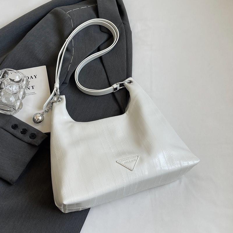 Stylish Silver Minimalist Large Capacity Tote Bag For Casual Everyday Use