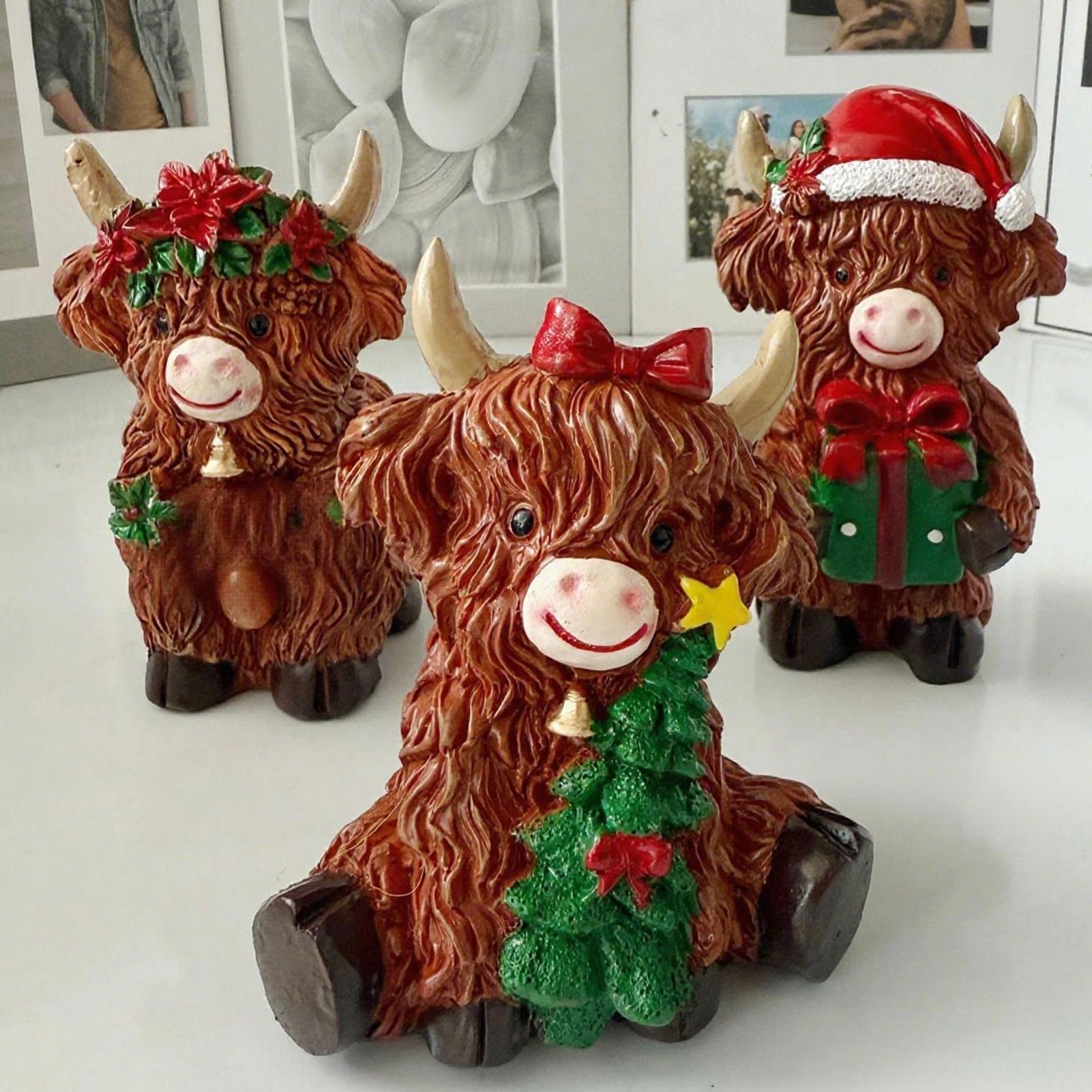 

3pcs Christmas Highland Cattle Statues Cute Highland Cow Resin Sculpture Decorations Accessories Christmas Gifts China Mainland