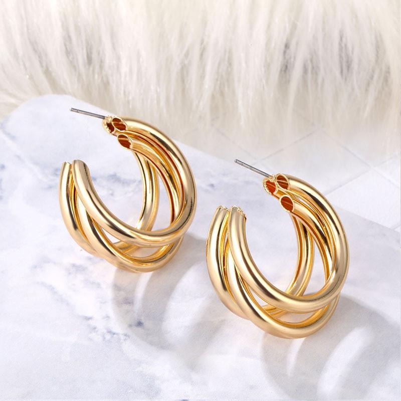 Popular Circle Asymmetrical Earrings For Women Modern Geometric Design Alloy