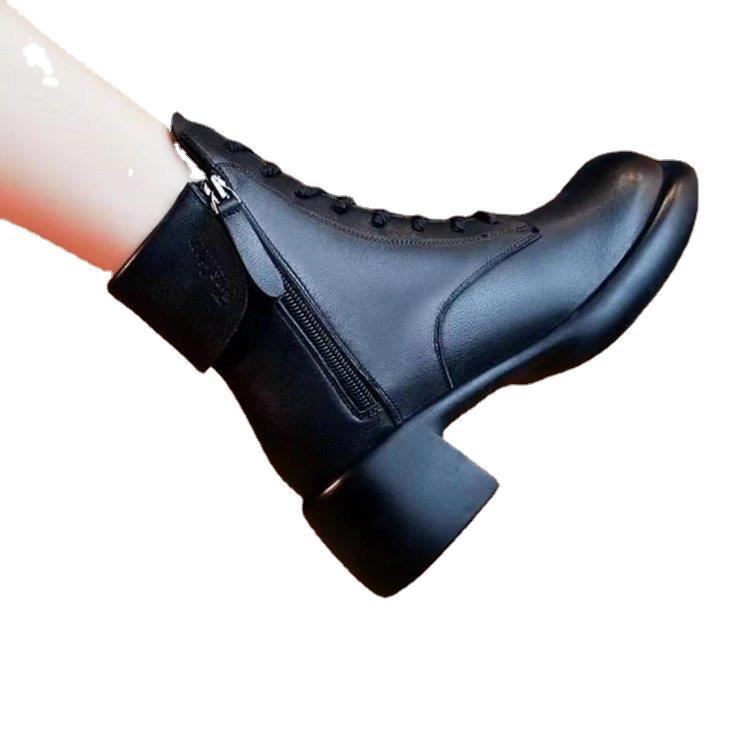 

Женские зимние кожаные зимние ботинки на меховой подкладке. Осенние ботильоны. Женские флисовые туфли с высоким берцем. Мягкие теплые короткие ботильоны без шнуровки на молнии. 38