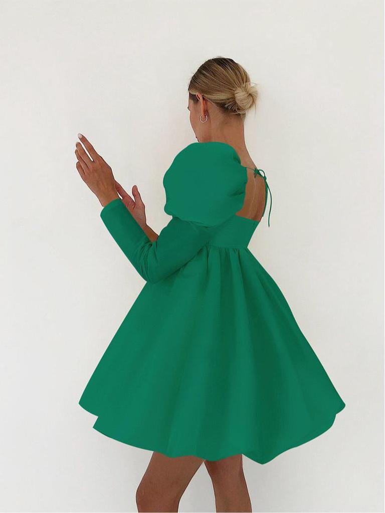 Elegantní saténové společenské šaty s nabíranými rukávy pro ženy