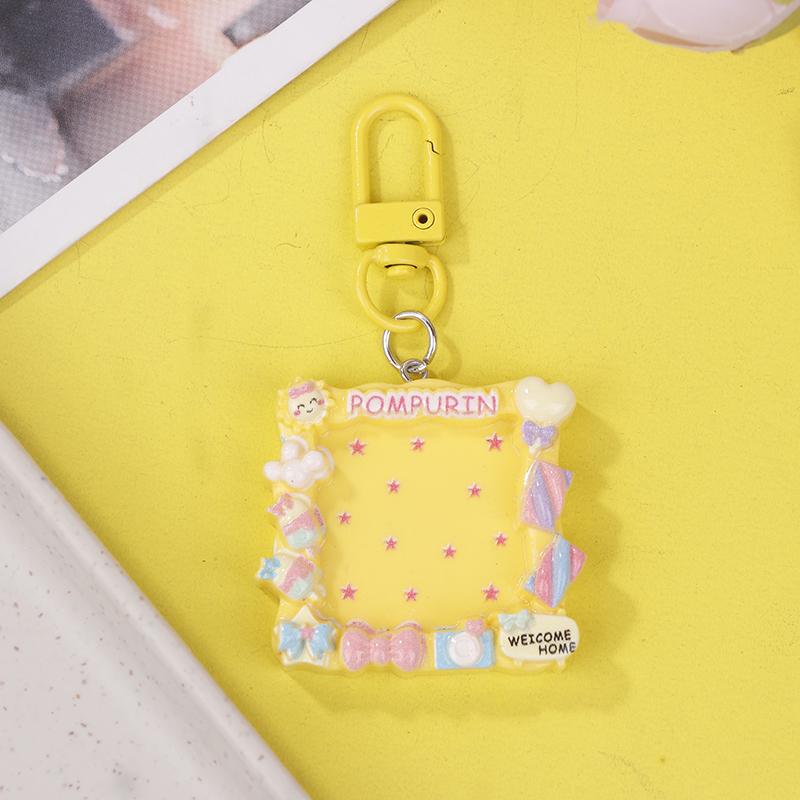 

Cute Cartoon Picture Frame Keychains Diy Card Album Mini Photo Frame Pendant Keyring For Women Girls Headphone Case Bag Ornament жёлтый