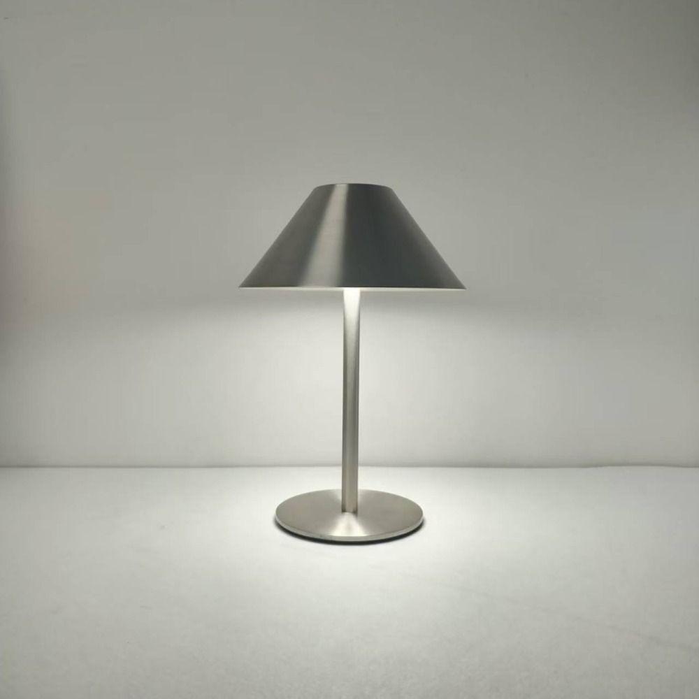 Touch Control Mushroom Bedside Lamp Creative Metal Reading Lamp Atmosphere Lamp  Bedroom Desk