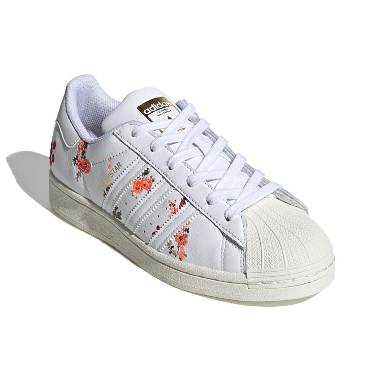 adidas Superstar