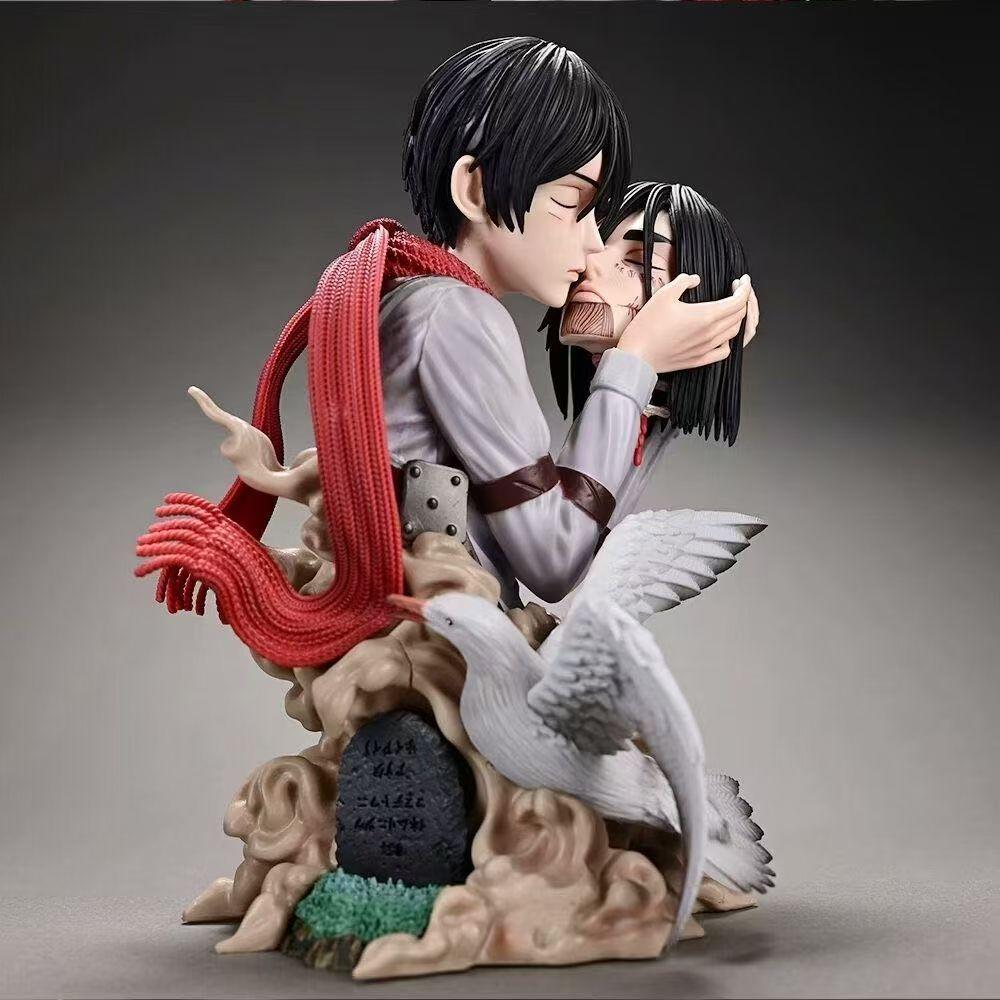 

[USED] Attack on Titan Mikasa Eren Figure 22cm
