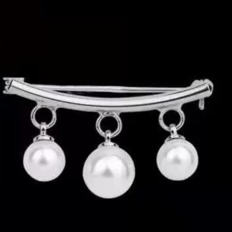 Brooch with Imitation Pearls