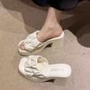 Internet-Berühmtheit High Heels 2025 Sommer neue Trage dicke Sohle Mode wasserdicht Tischabsatz dicker Absatz Wort Sandalen Damen