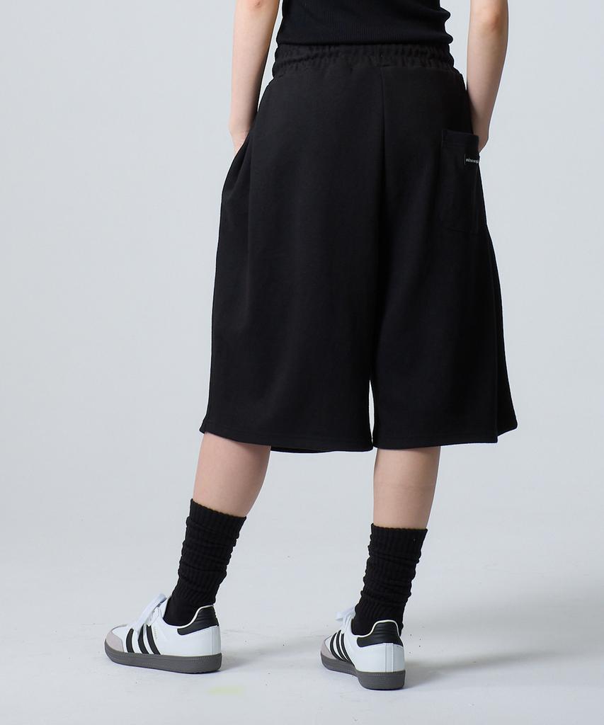 UNKNOWN PLANET Daily Wide Sweat Shorts Pants Black