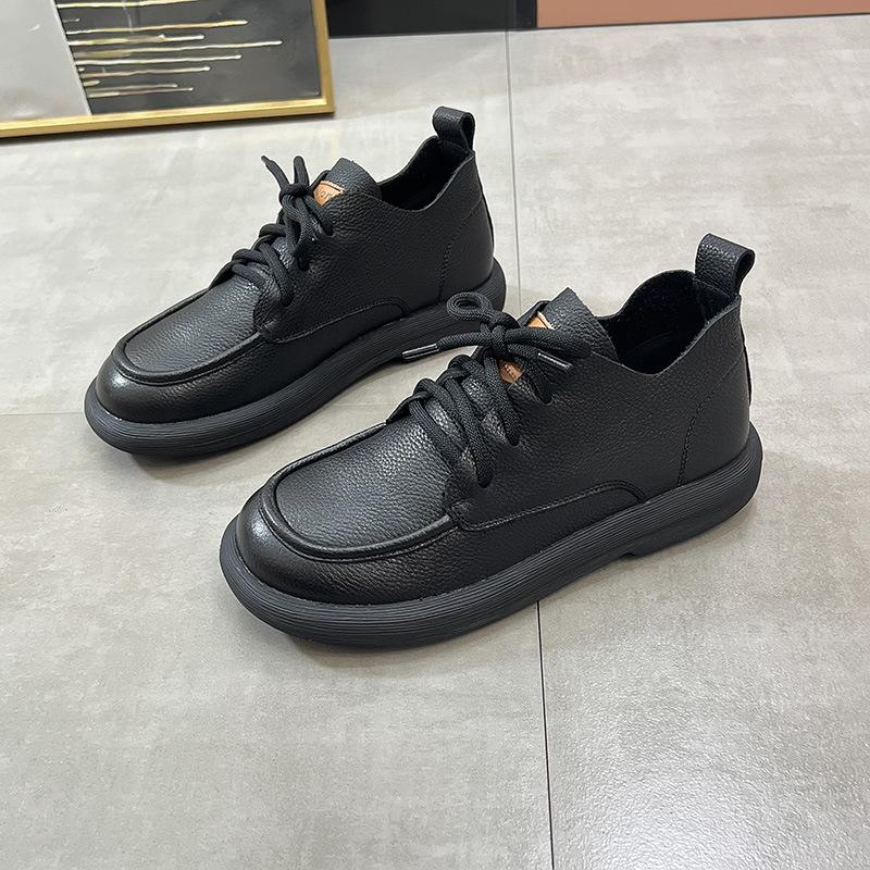 Martin boots women's short boots autumn and winter shallow mouth V mouth round head retro flat bottom lace-up mother shoes velvet