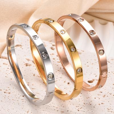6 mm breites exquisites Zirkon-Öffnungsarmband für Damen, polierte Edelstahl-Armreifarmbänder, Schmuckgeschenke für Mädchen