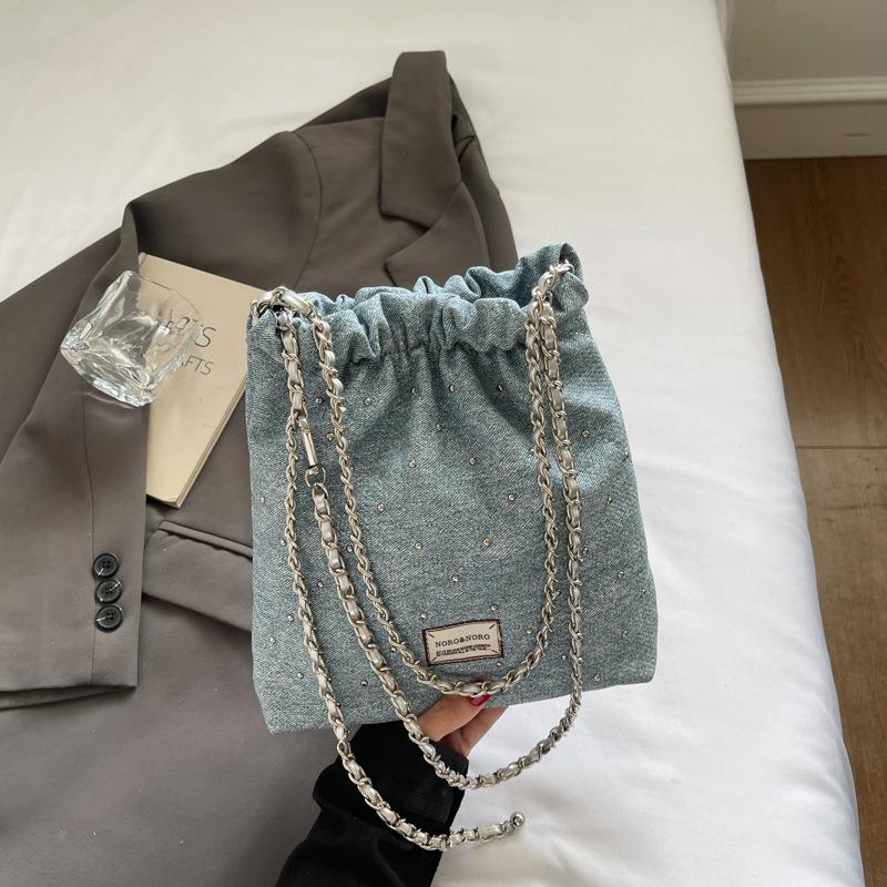 

2025 summer fashion chain bucket bag new commuter leisure shoulder messenger bag high value diamond square bag синий