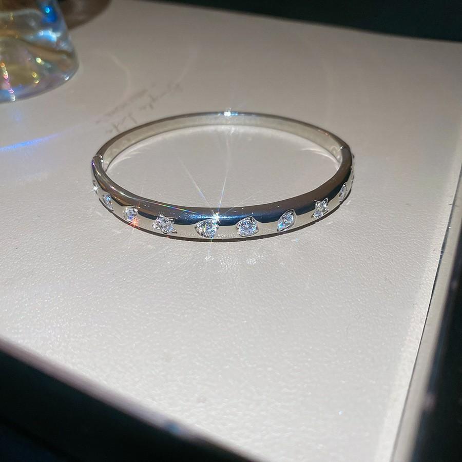 Super Flash Zircon Round Heart-shaped Flower Multi-layer Open Bracelet Exquisite and Beautiful Bracelet Light Luxury Jewelry Women