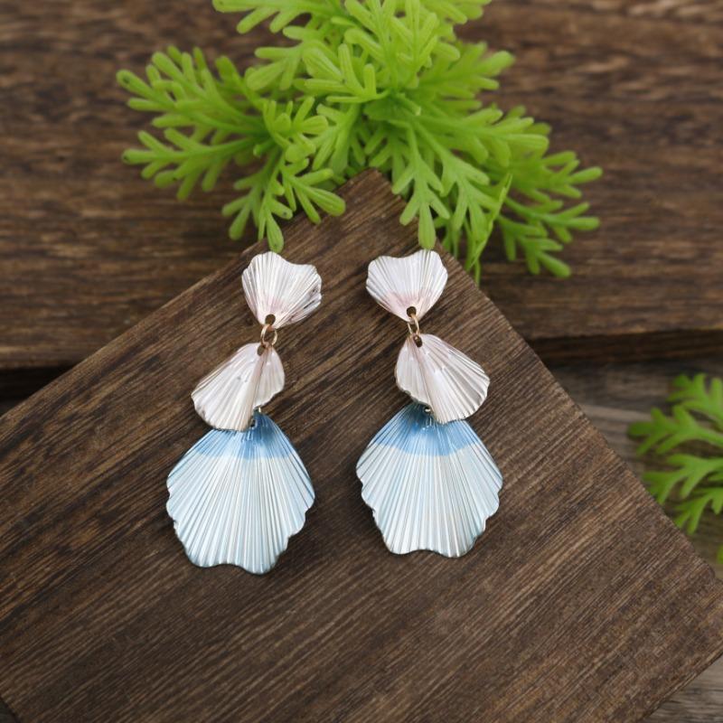 New Enamel Geometric Flower Stud Earrings Women's Fashion Simple Irregular Flower Summer Versatile Earrings