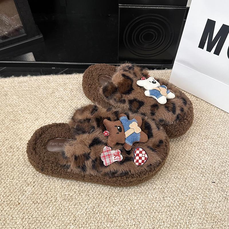 

Популярные в интернете хлопковые тапочки с леопардовым принтом женские 2025 осень и зима новые домашние комнатные флисовые нескользящие тапочки с закрытым носком и пушистой отделкой 40 цветной печати леопарда