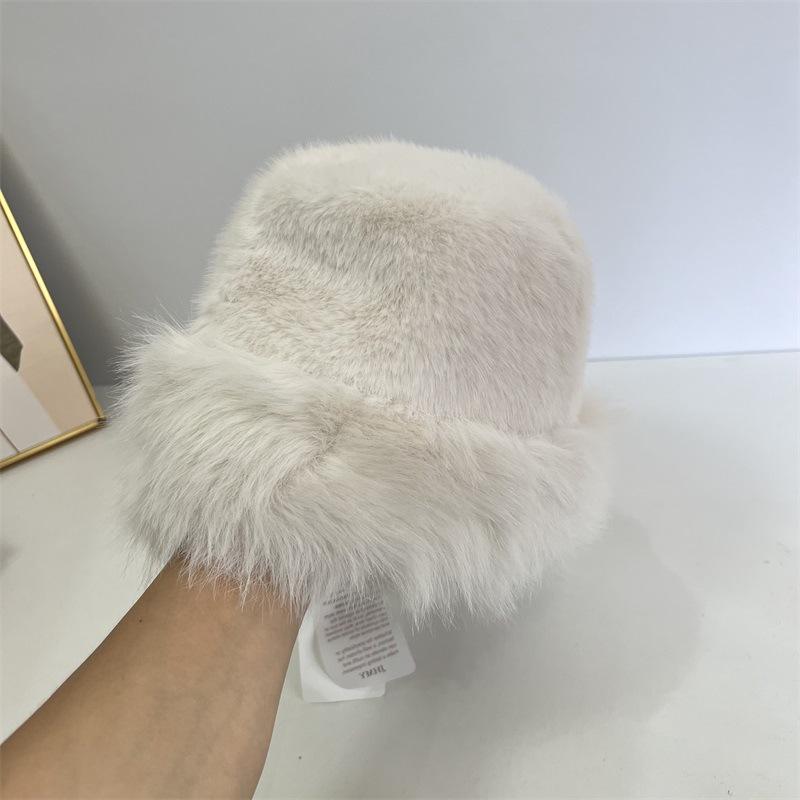 Chapeau d'hiver en peluche duveteuse femmes hiver épaissi chaud coupe-vent fourrure intégrée protection des oreilles chapeau seau tendance