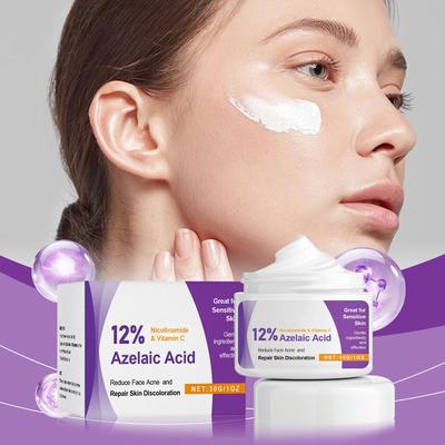 Azelaic Acne Care Cream jemně hydratuje a zlepšuje pleťový krém proti akné.
