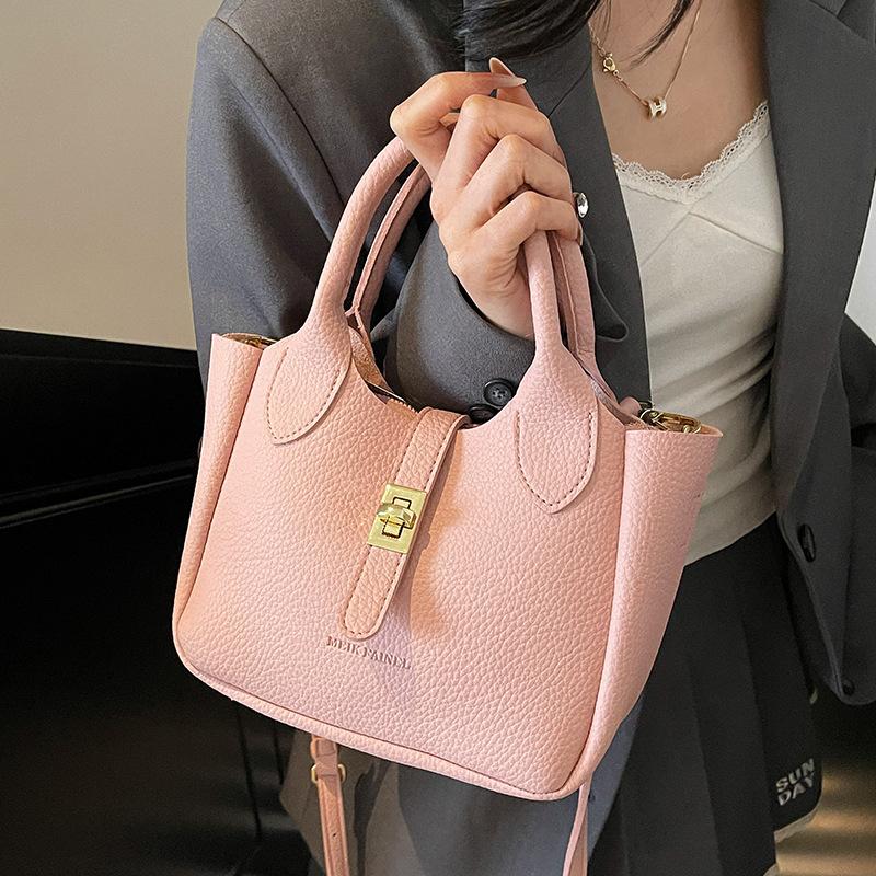 Summer leisure, high-end sense, fashion temperament, portable bucket bag, women's versatile lychee pattern texture, light luxury messenger bag