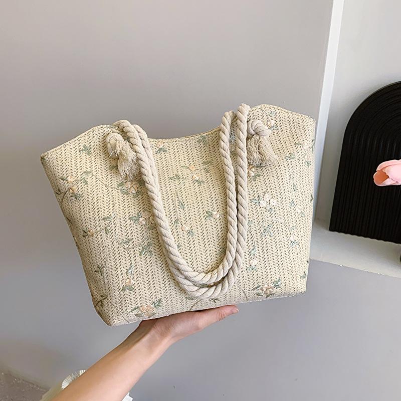 Large Capacity Fashion Korean Version Woven Handbag 2025 Spring New Versatile Ins Shoulder Armpit Bag Tote Bag