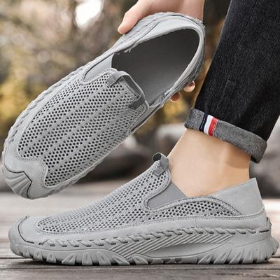 Mode Sommer Fliegendes Mesh Herrenschuhe Übergröße Freizeitschuhe Atmungsaktiv Weichsohlig Rutschfest Handgefertigt Modische Flache Schuhe Herren