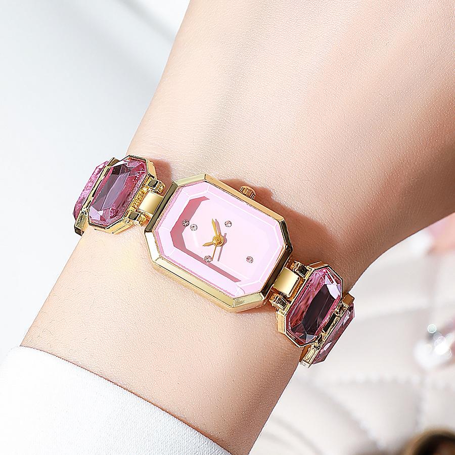Small Sugar Cube Watch Big Gem Color Emerald Niche High-End Light Luxury Fashion Bracelet Watch Ladies