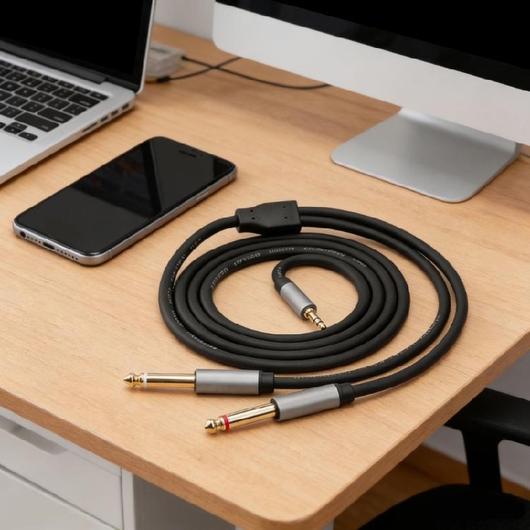 Universally 3.5mm Male To 6.35mm Male Stereo Cable Compatible for Speakers And Mixers Recording Studios Equipment
