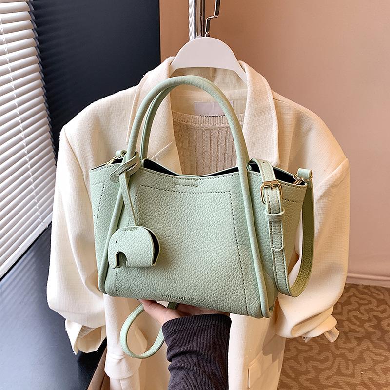Bag Women's New Fashion Versatile Handbag Casual Messenger Bag