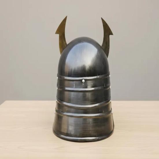 Handgefertigter Stahl-Samuraihelm mit Mondsichel-Kamm – Mittelalterliche Kabuto-Rüstungsreplik, Tragbarer Kriegerhelm, Sammlergeschenk