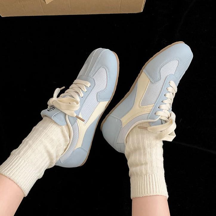 Lightweight Retro Versatile Flat Shoes Women's New Spring and Autumn Lightweight Casual Sports Shoes