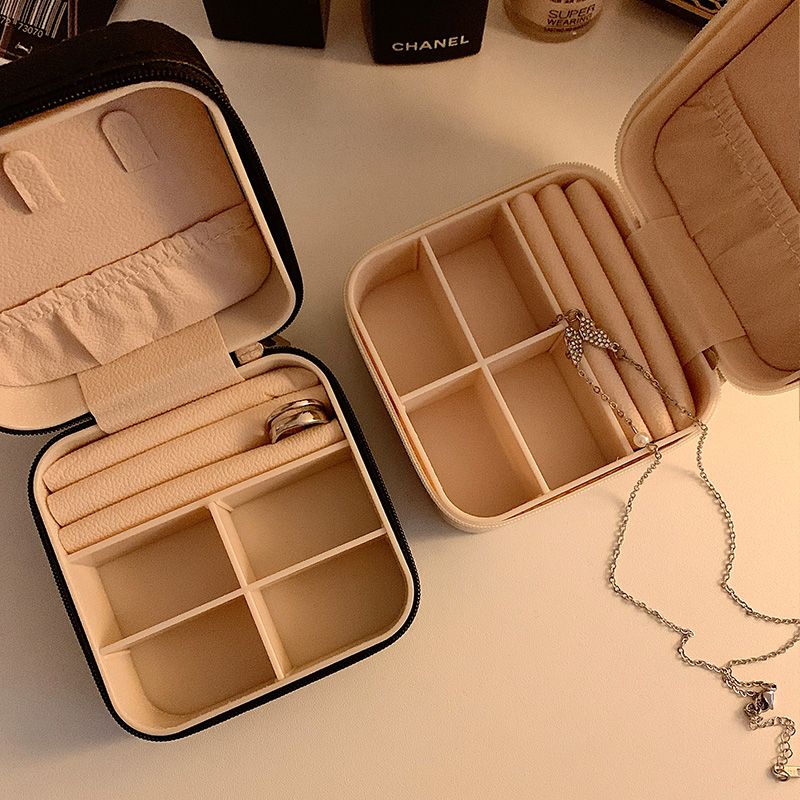 Portable Charming Style Jewelry Box - Small-Size Organizer for Necklaces, Rings, Earrings & Accessories with Anti-Oxidation Function