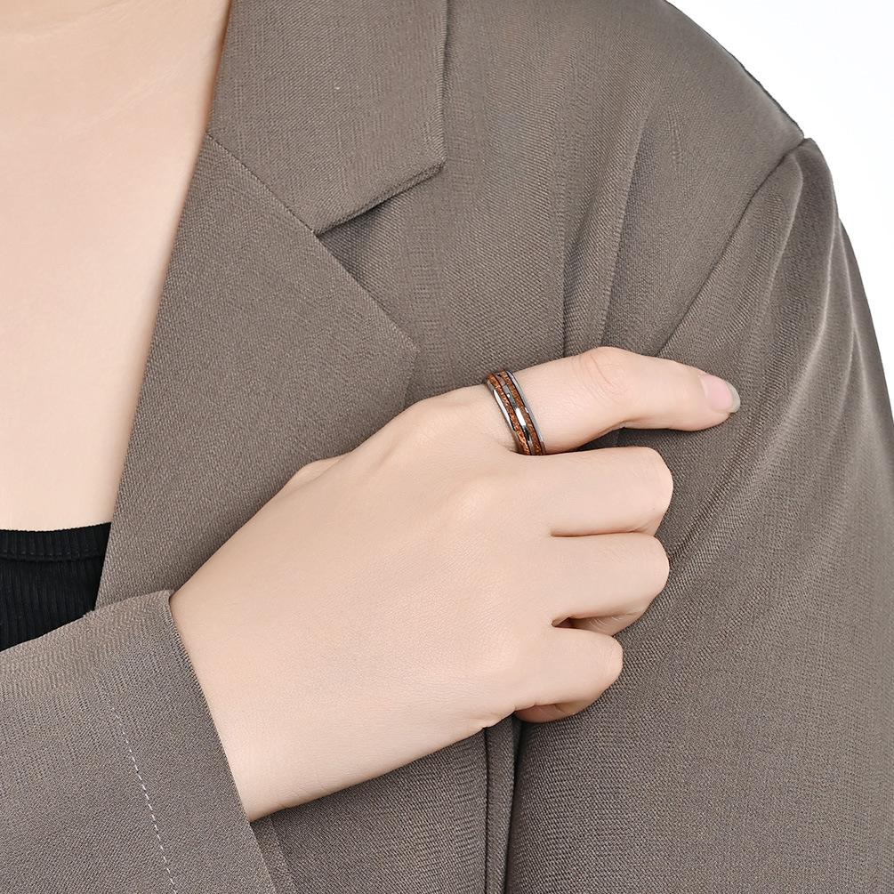 2026 Tungsten Steel Parquet Leather Ring Ring Tungsten Gold Fashion High-end Double Groove Wood Couple Ring