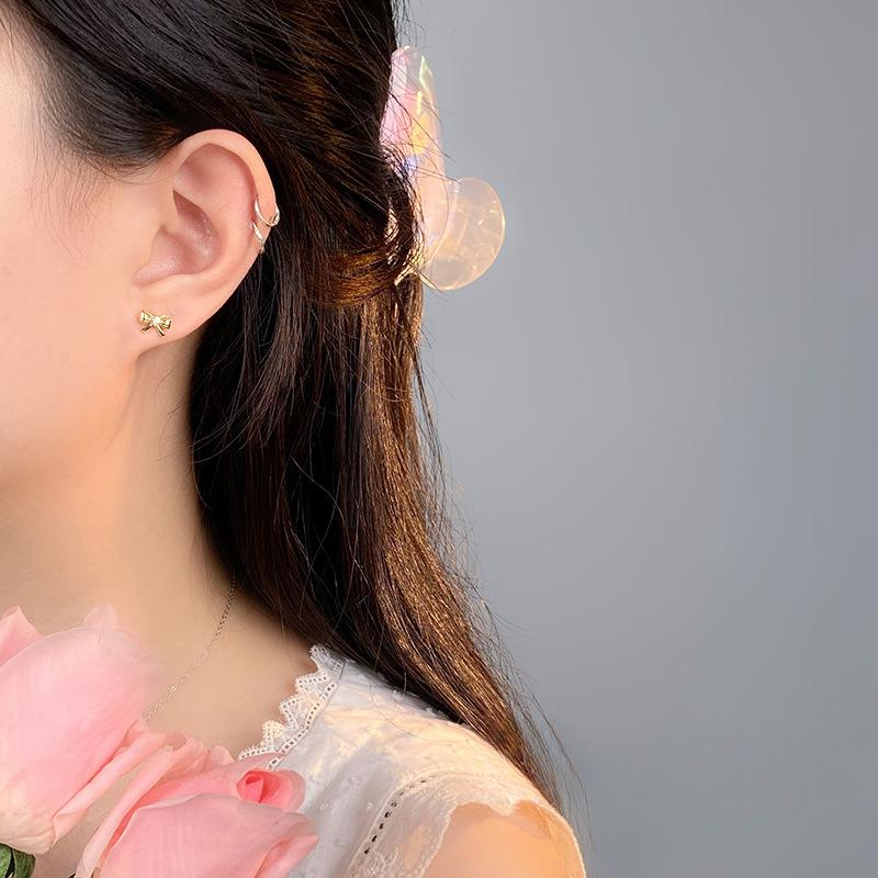 Süße, mit Diamanten besetzte Schleifenohrringe für Damen mit reinem und vielseitigem Design und frischen Ohrringen