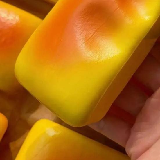 Sticky Stress Relief Toy Slow-Rise Rice Cake for Sensory Play And Anxiety Relief Stretchy Fidget Toy for All Ages