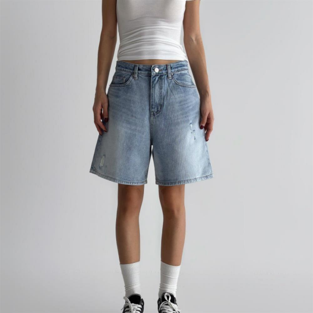 New Arrivals Open Run Women Damage Washing Wide Bermuda Denim Shorts