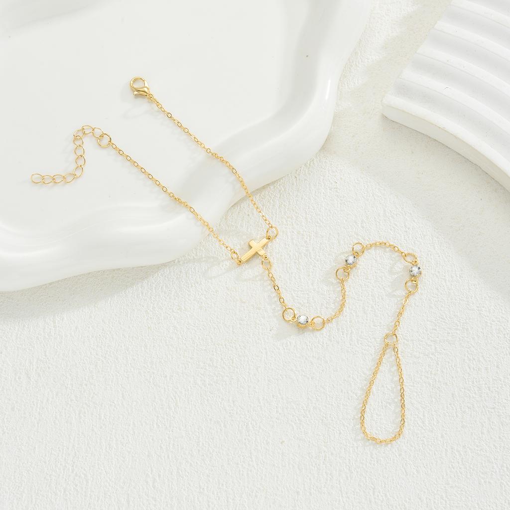 Fashion Simple Gold Color Hand Chain for Women Vintage Elegant Cross Charm Zircon Bracelets Holiday Daily Wear Jewelry Gifts New