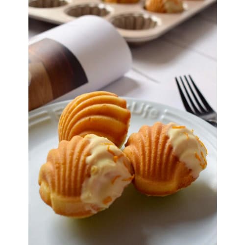 CHEFMADE Shell-Shaped Madeleine Pan (12 pieces - 32.6*25.8*3.3cm)