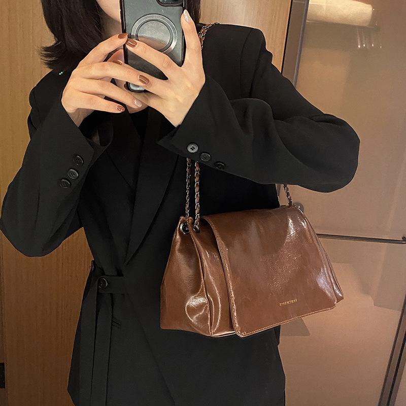 Large Capacity Bag Women'S Fashion Retro Autumn Chain Shoulder Messenger Bag Casual Texture Tote Bag